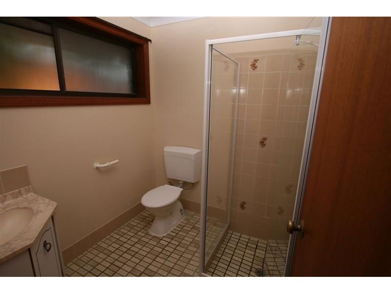 27 Risdon Street, Carindale QLD 4152