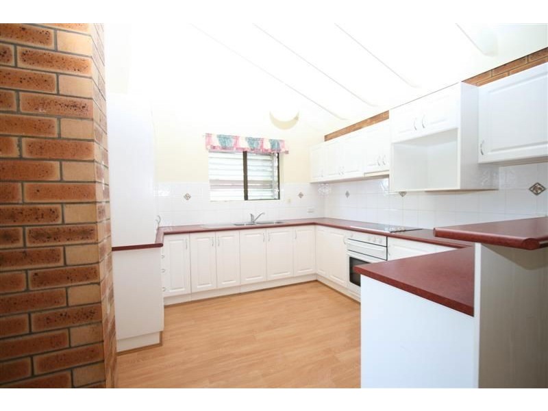 4 Catamaran Street, Manly West QLD 4179