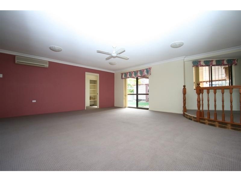 4 Catamaran Street, Manly West QLD 4179