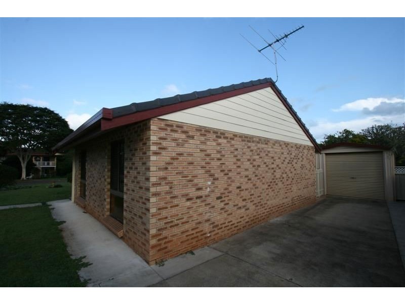 4 Catamaran Street, Manly West QLD 4179