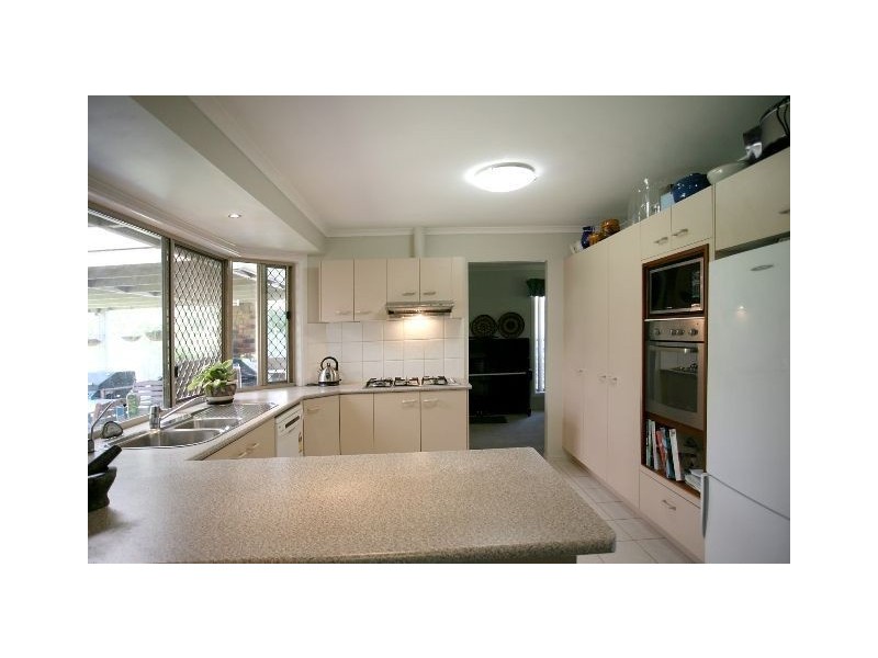 15 St Helena Place, Tingalpa QLD 4173