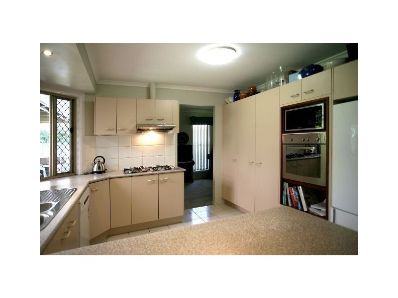 15 St Helena Place, Tingalpa QLD 4173