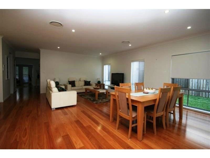 48 Feathertail Place, Wakerley QLD 4154