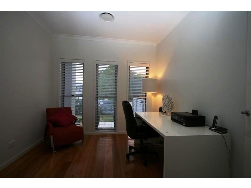 48 Feathertail Place, Wakerley QLD 4154