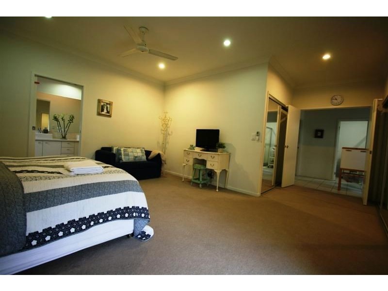 19 Margaret crescent, Wakerley QLD 4154