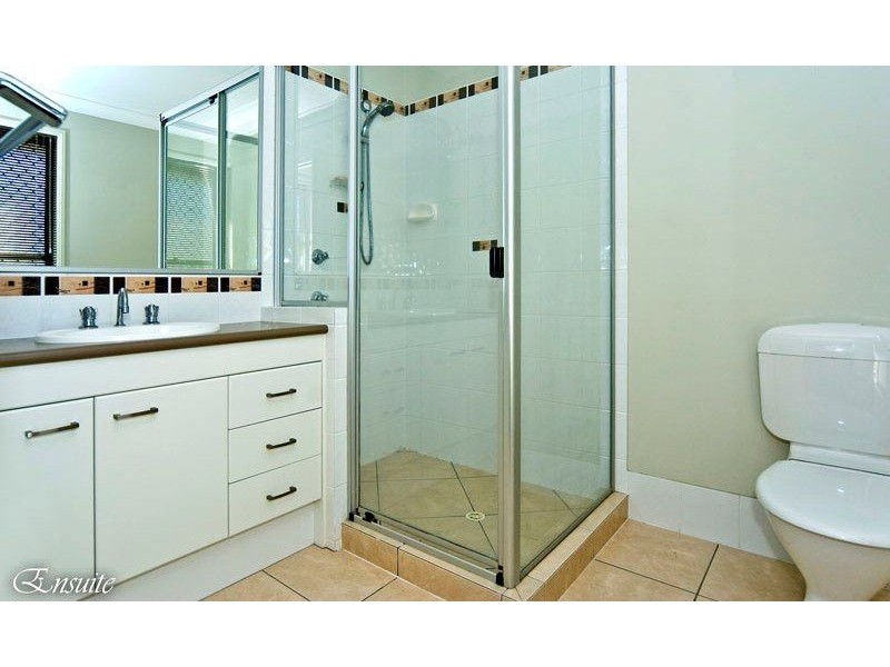 45 Lexey Crescent, Wakerley QLD 4154