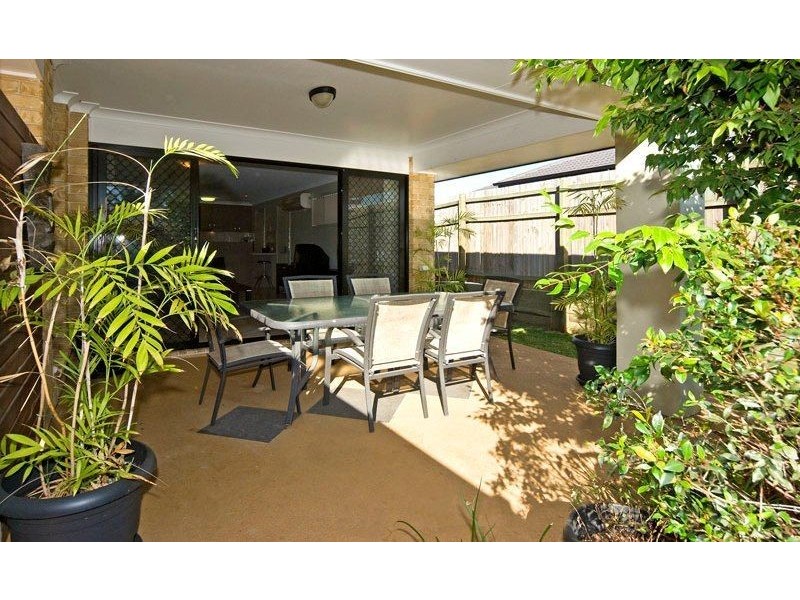 45 Lexey Crescent, Wakerley QLD 4154