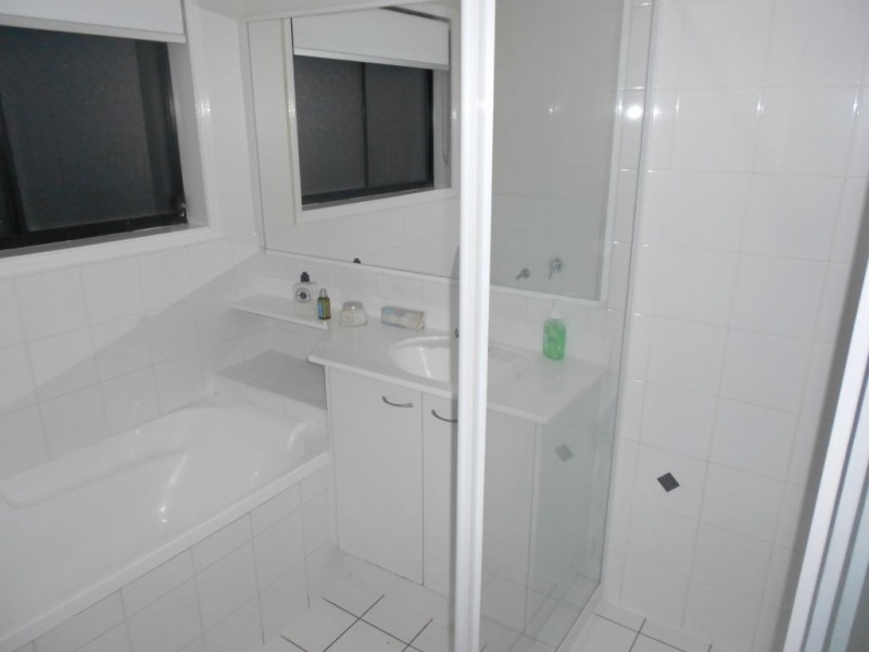 8 Sweetapple Place, Manly West QLD 4179