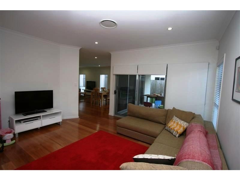 48 Feathertail, Wakerley QLD 4154