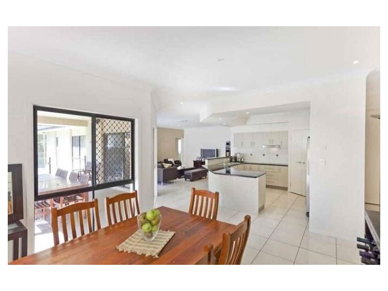 40 Behan Crescent, Wakerley QLD 4154