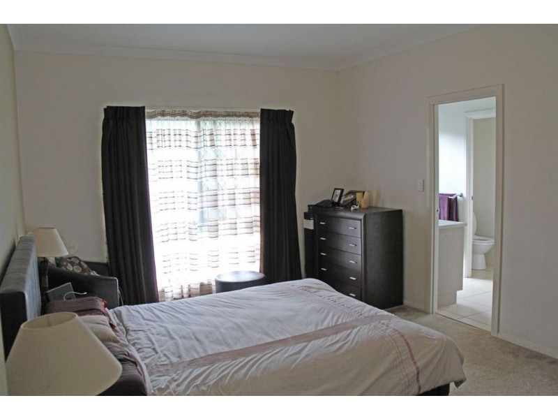 40 Behan Crescent, Wakerley QLD 4154