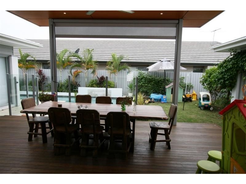 19 Margaret Crescent, Wakerley QLD 4154