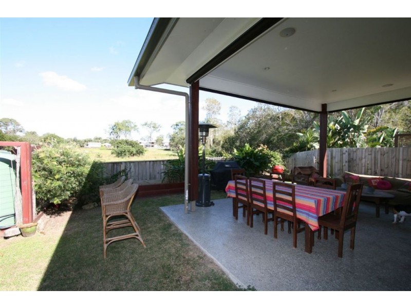 15 Tall Trees Cct, Wakerley QLD 4154