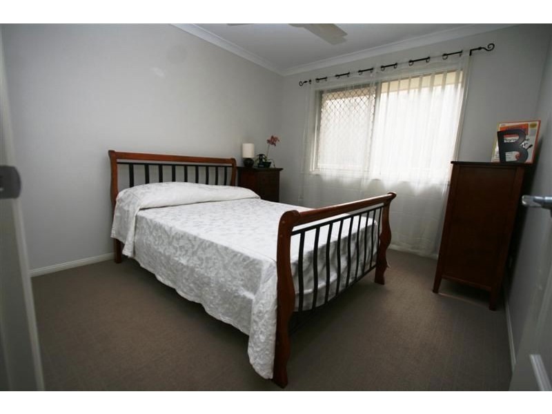 19 Parkgrove Street, Birkdale QLD 4159