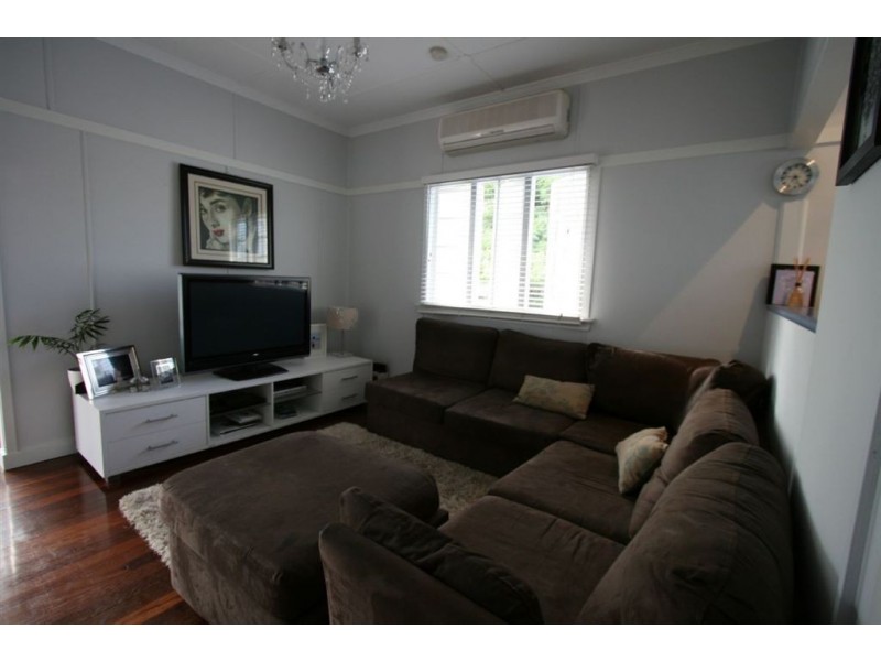 30 Mackenzie Street, Manly West QLD 4179