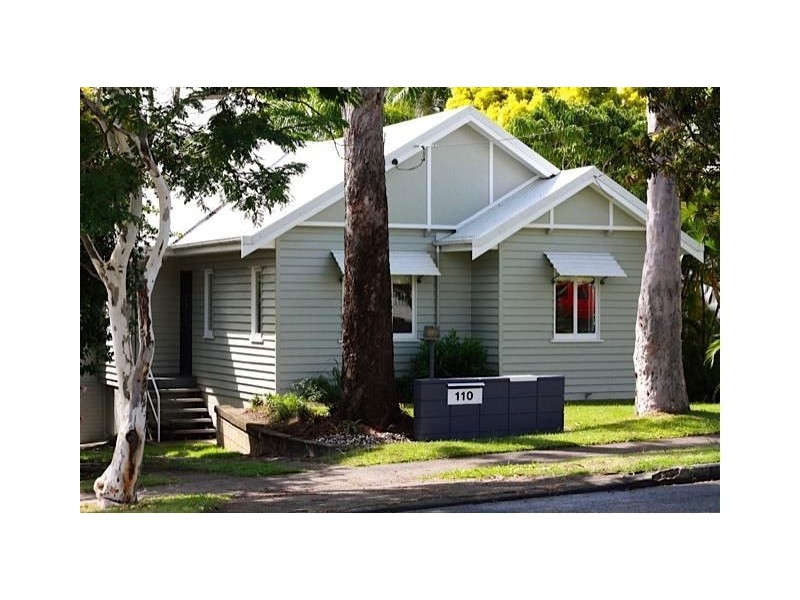 110 Oceana Tce, Manly QLD 4179