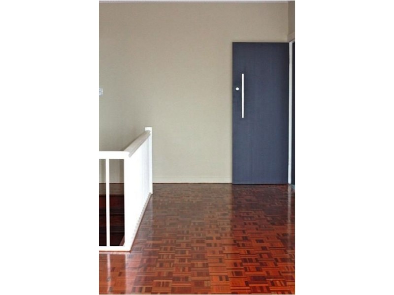 110 Oceana Tce, Manly QLD 4179