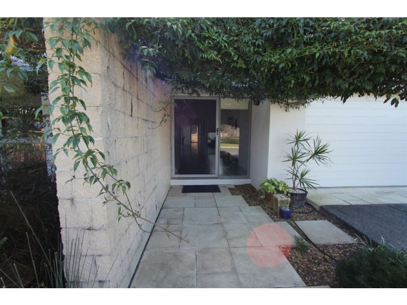 1 Margaret Crescent, Wakerley QLD 4154