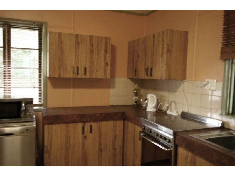 106 Hindes Street, Lota QLD 4179