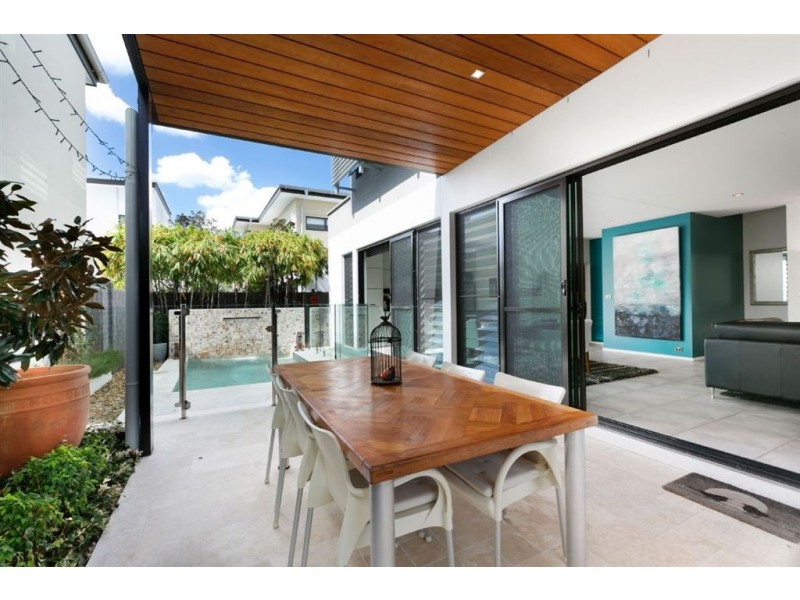 47 Shore Crescent, Bulimba QLD 4171