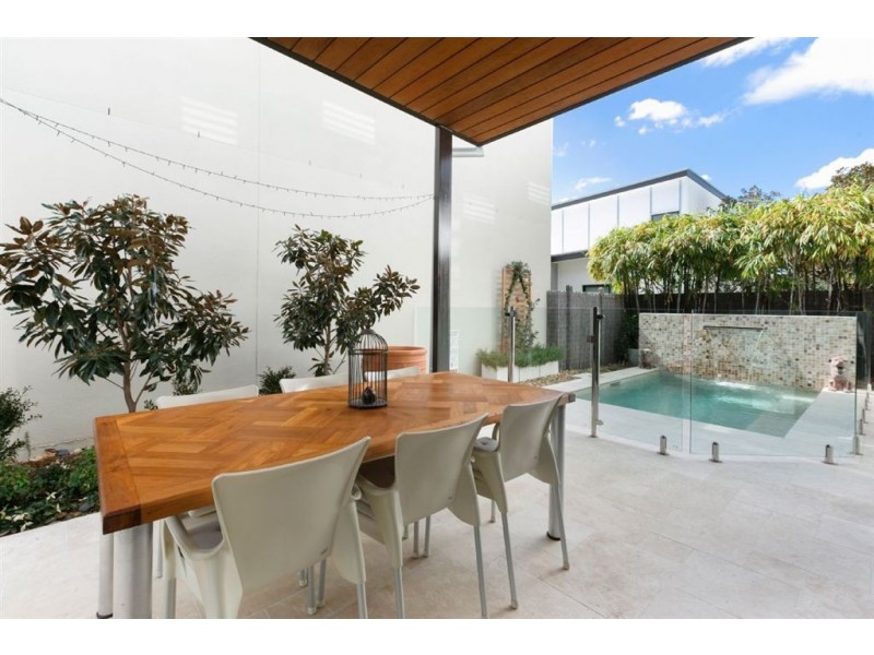 47 Shore Crescent, Bulimba QLD 4171