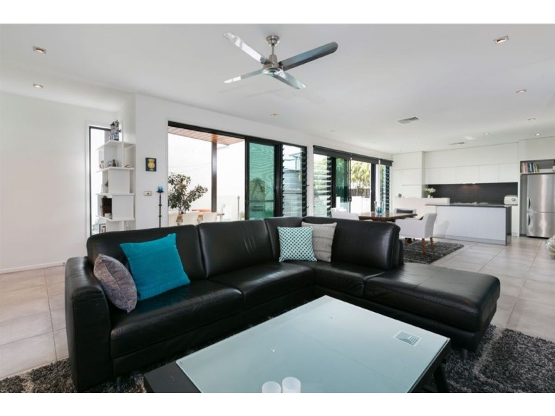 47 Shore Crescent, Bulimba QLD 4171