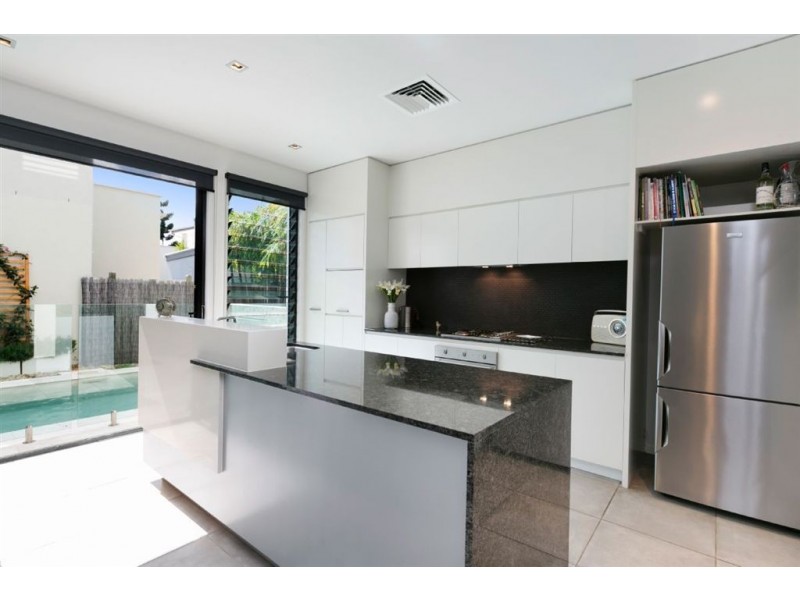 47 Shore Crescent, Bulimba QLD 4171