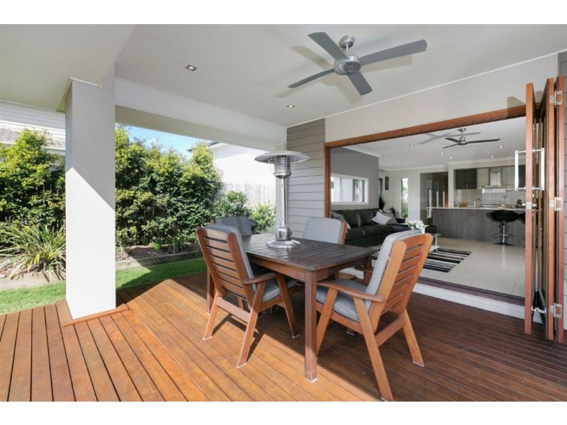 16 Feathertail Place, Gumdale QLD 4154