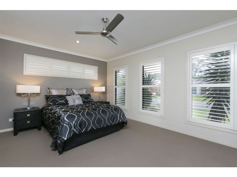 16 Feathertail Place, Gumdale QLD 4154