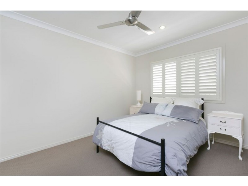 16 Feathertail Place, Gumdale QLD 4154