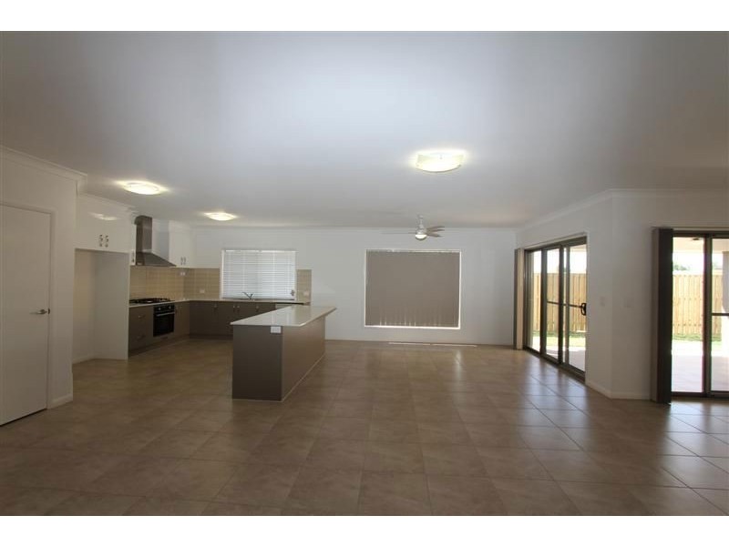 23 Hillcrest Street, Rochedale QLD 4123
