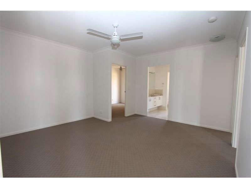 23 Hillcrest Street, Rochedale QLD 4123