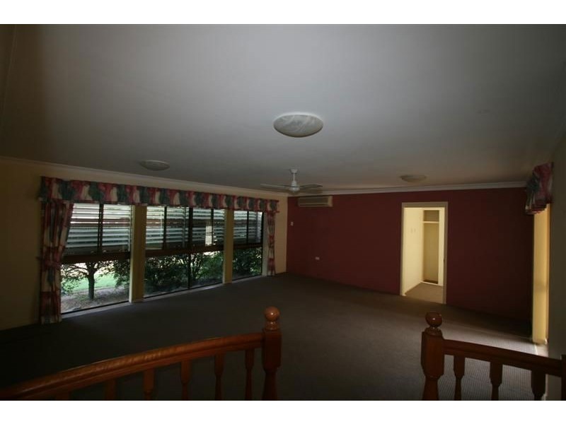 4 Catamaran Street, Manly West QLD 4179