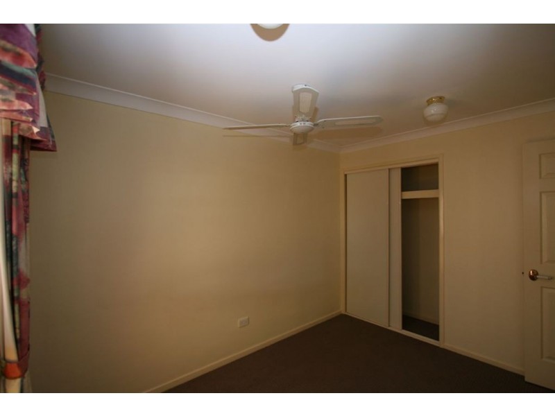 4 Catamaran Street, Manly West QLD 4179