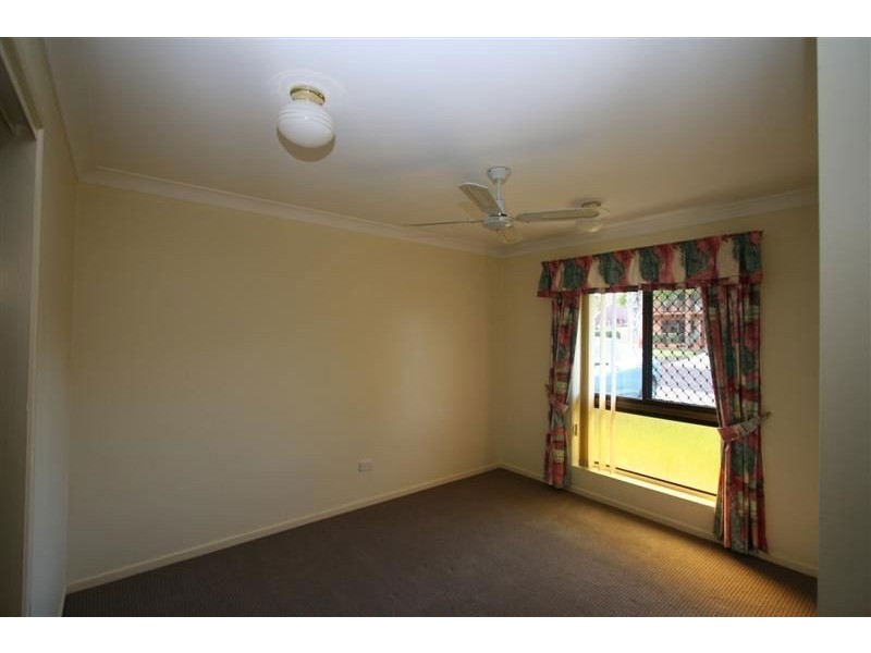 4 Catamaran Street, Manly West QLD 4179