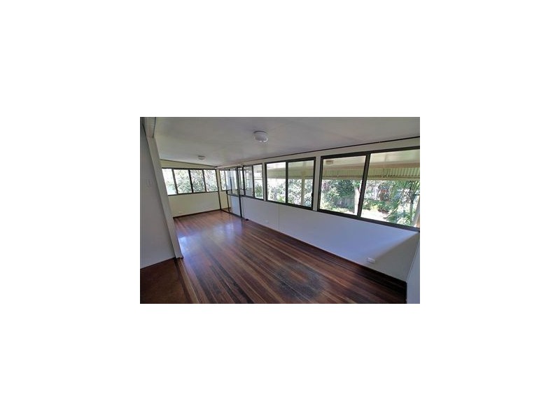 36 villiers street, Lota QLD 4179