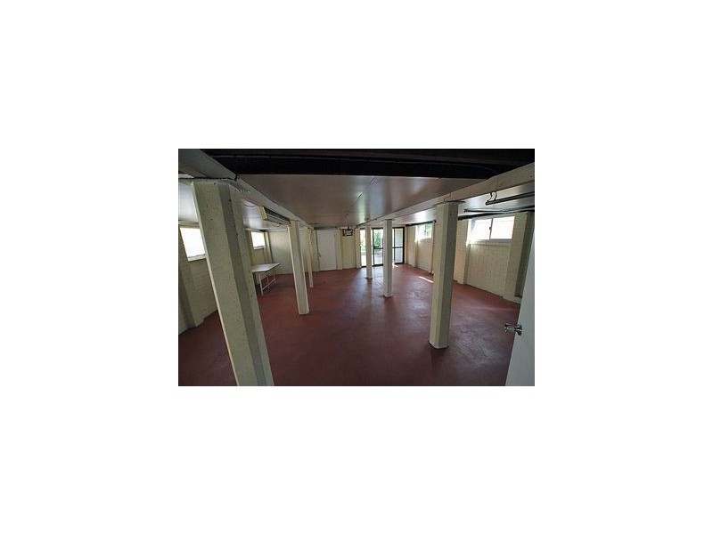 36 villiers street, Lota QLD 4179