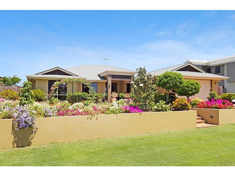 35 Hannah Circuit, Manly West QLD 4179