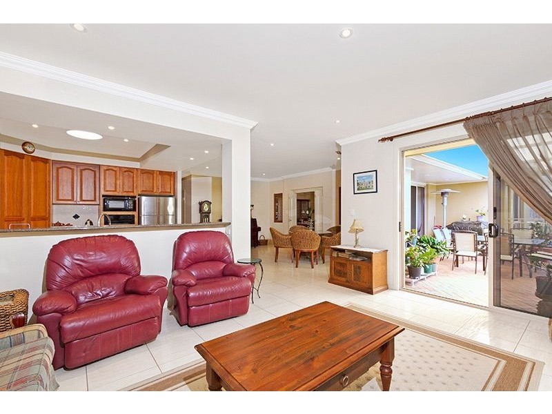 35 Hannah Circuit, Manly West QLD 4179