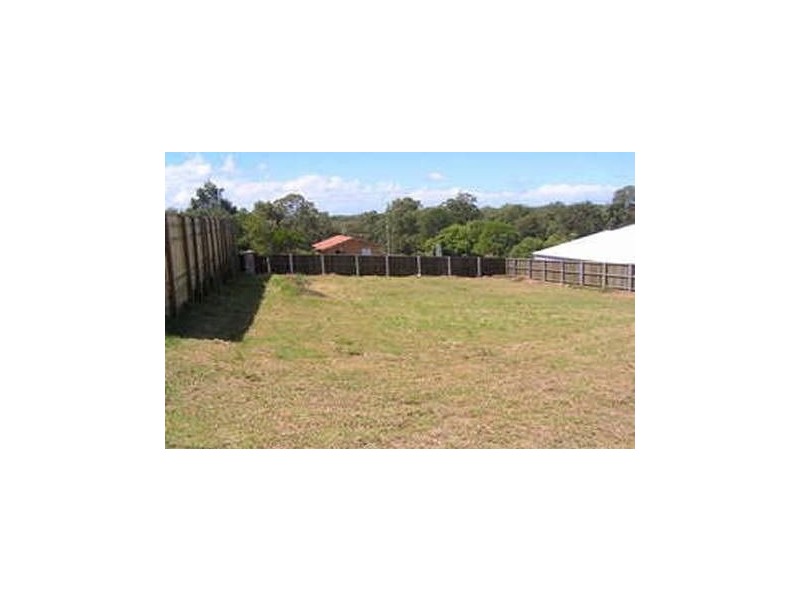 82 Rowland Avenue, Wakerley QLD 4154