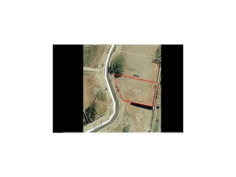 82 Rowland Avenue, Wakerley QLD 4154