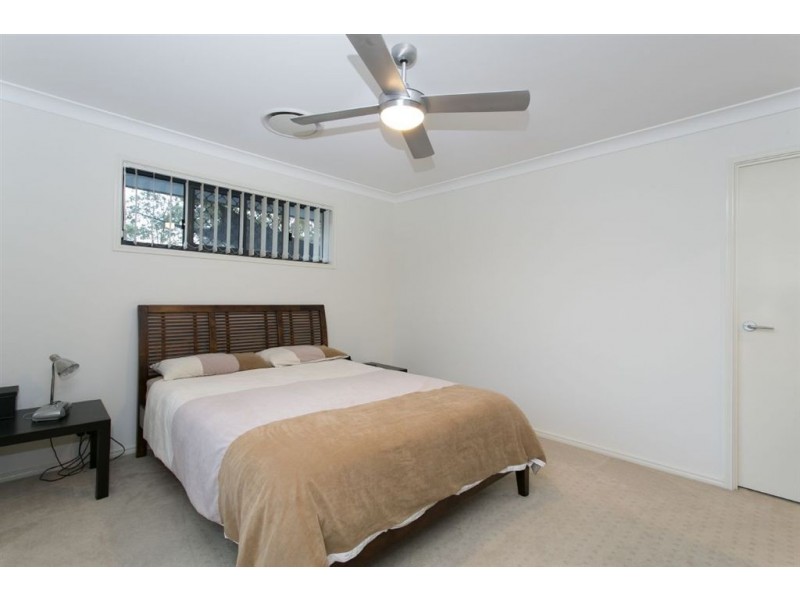18 Saltburn Place, Wakerley QLD 4154