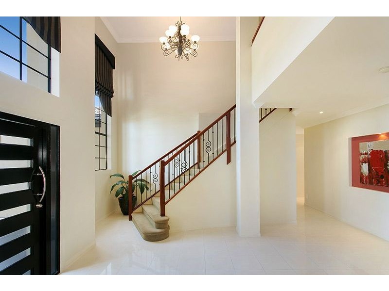 13 Clarance Street, Wakerley QLD 4154