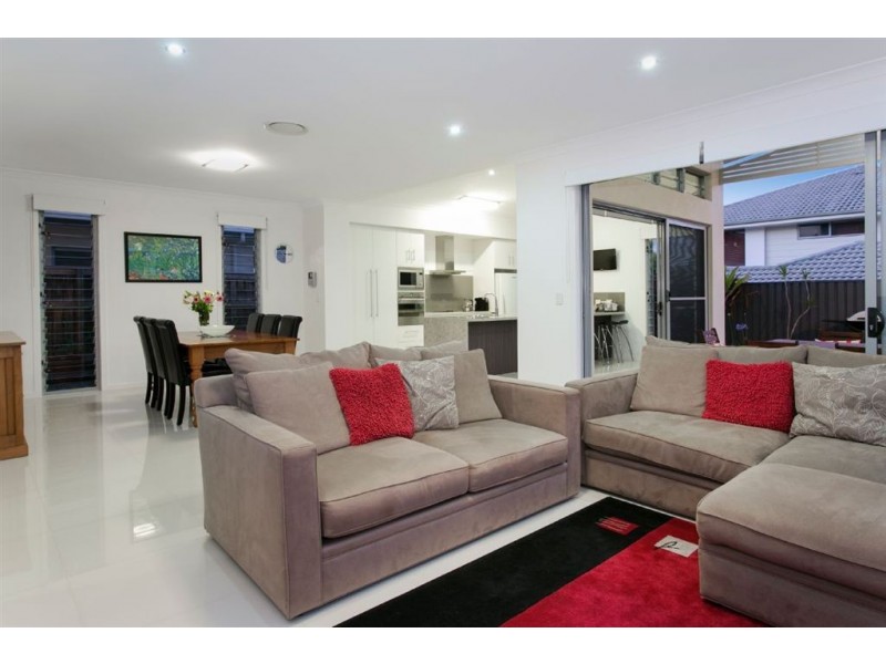 42 Feathertail Place, Gumdale QLD 4154