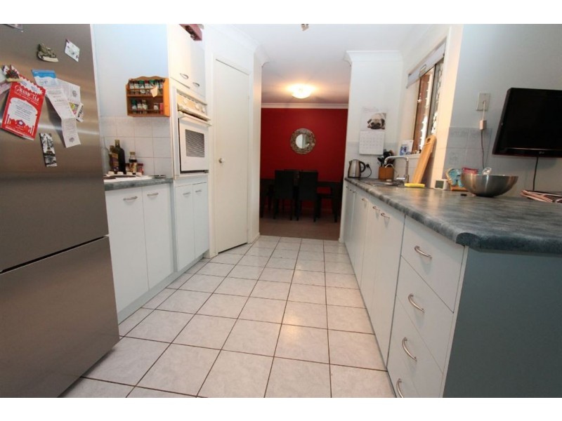 33 Samarinda Street, Tingalpa QLD 4173