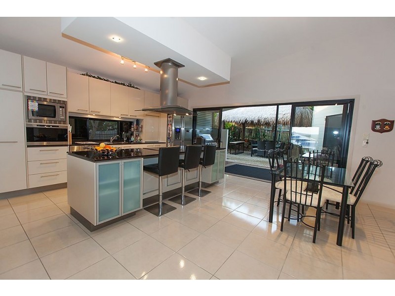 21 Clarance Street, Wakerley QLD 4154