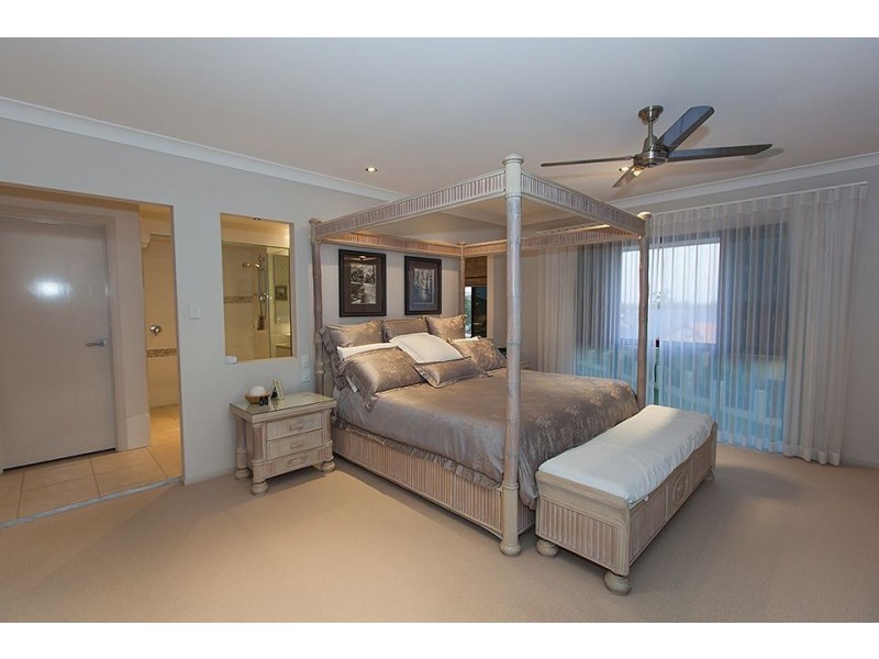 21 Clarance Street, Wakerley QLD 4154