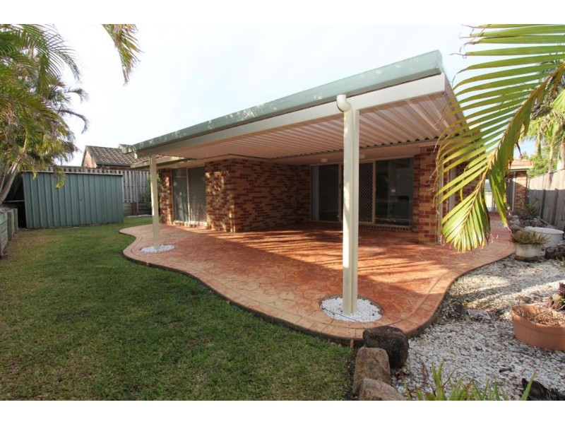 69 Matthews Way, Wakerley QLD 4154