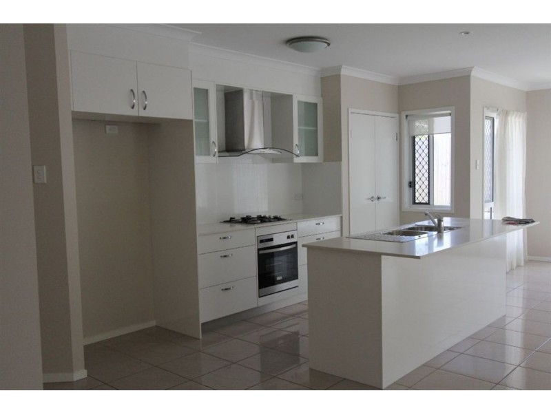 49 Doherty Place, Wakerley QLD 4154