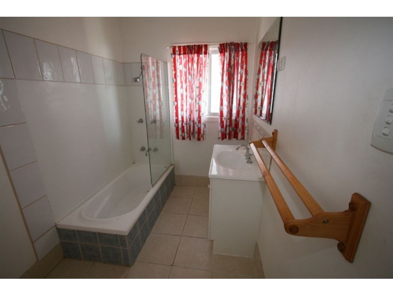 75 Southwick Street, Wynnum QLD 4178